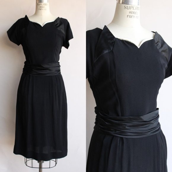 Vintage 1950s Dress / Black Rayon Dress With Cummerbund Belt and Sweetheart Neck - Picture 1 of 10